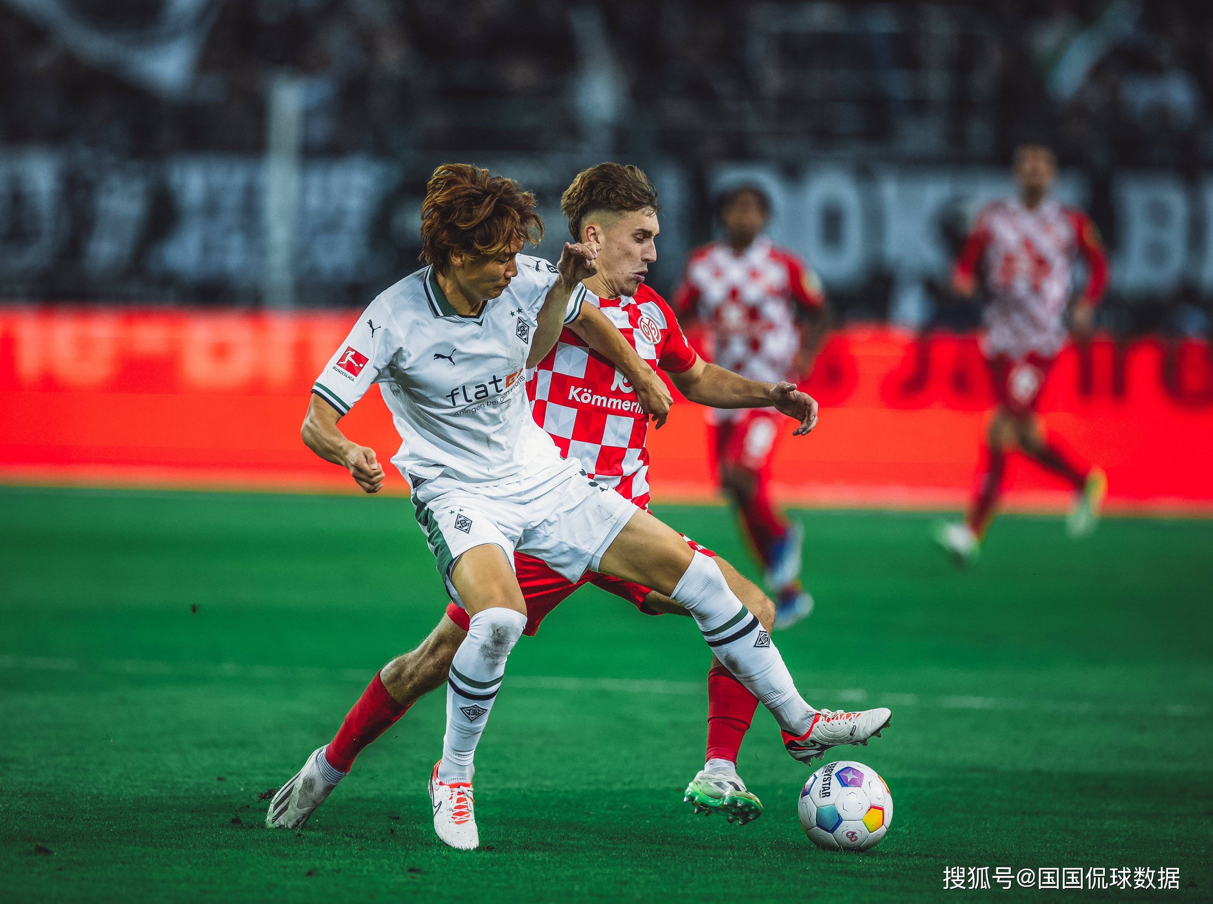 关于美因茨主场逼平霍芬海姆，德甲状态稳定的信息