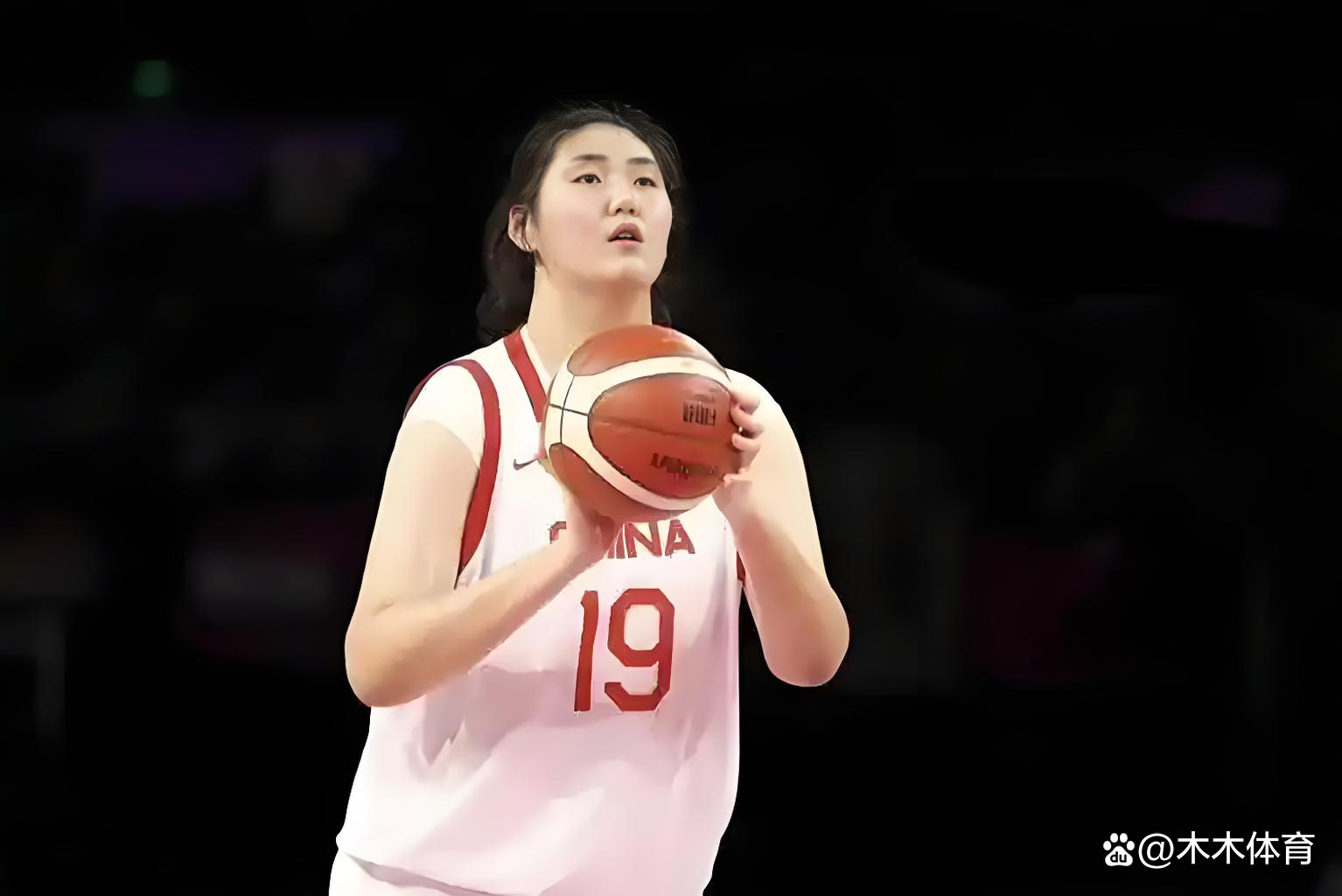 中国女篮备战亚洲杯凯西复出领军