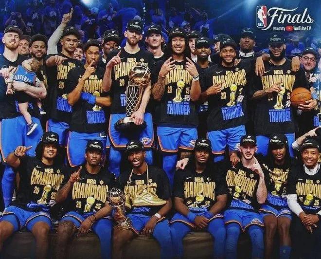 雷霆前锋发挥全面，成为球队胜利关键的简单介绍