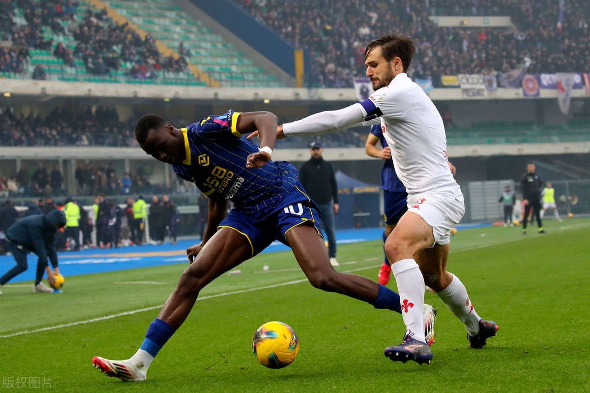 维罗纳主场击败尤文图斯，实现大冷门