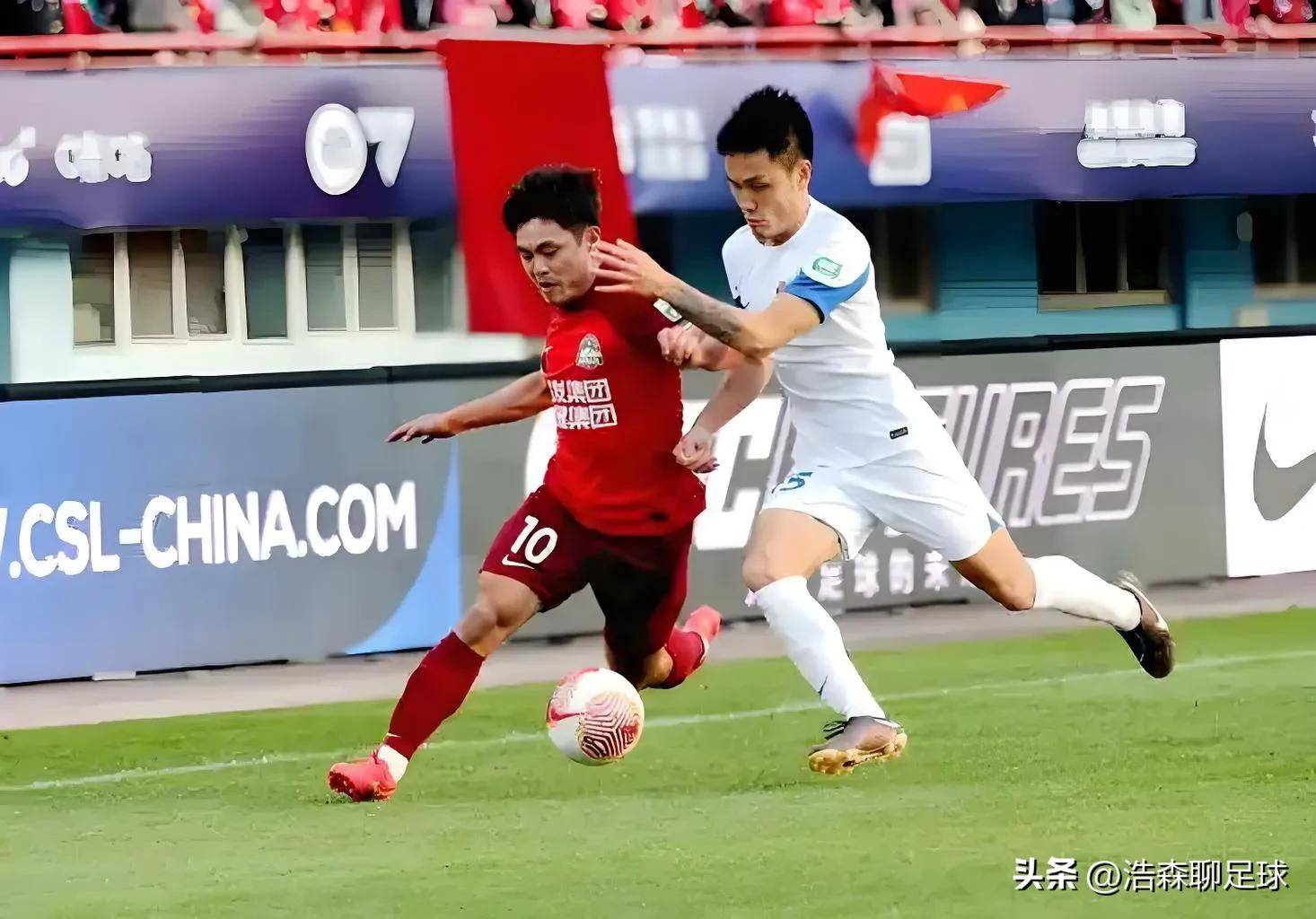 球队表现超预期，轻松冲过第一轮