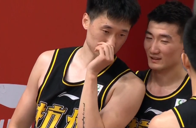 包含战术调整取得成功，球队战绩逐渐回升的词条